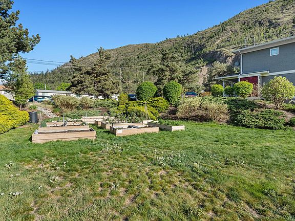 3rd image of 2739 Riffington Pl