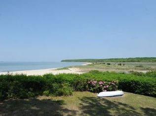 27 Harding Ter, Sag Harbor, NY 11963