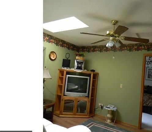 5th image of 2713 Mallard Dr