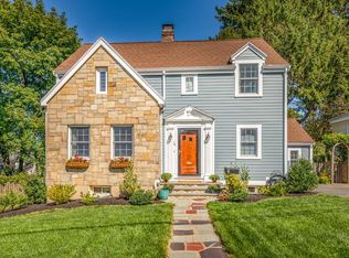 16 Woodchester Dr, Milton, MA 02186