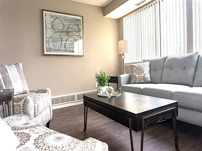 Willow Pond Apartments & Townhouses — Photo 7