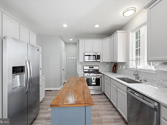 2nd image of 35298 Balmoral Dr