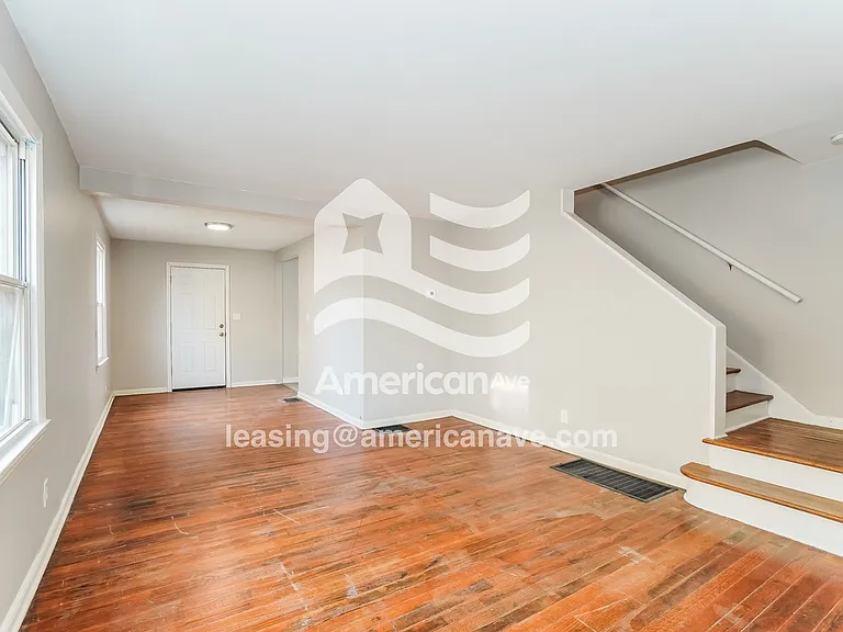 767230_004_wm_-_living_room_13625702.jpg