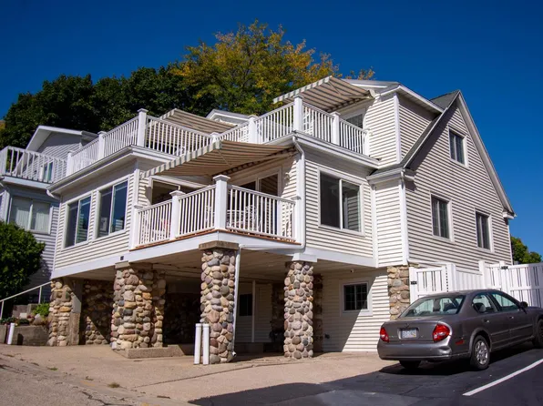 334 Bay View AVENUE, Fontana, WI 53125