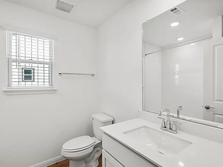 2536 Violet Theo Ln — Photo 34