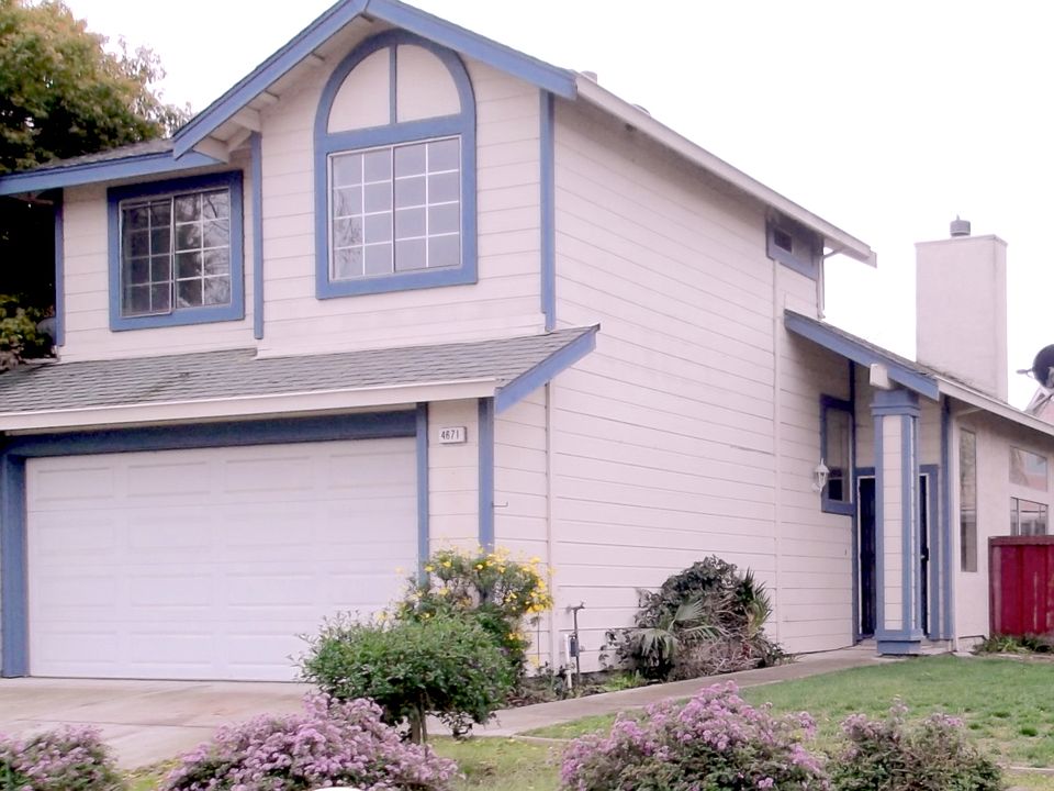 2nd image of 4671 Bayside Way