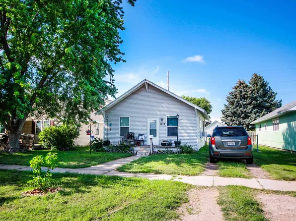 1919 W 6TH, North Platte, NE 69101