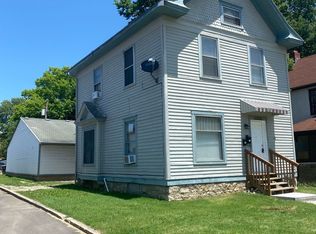 1324 SW 17th St, Topeka, KS 66604