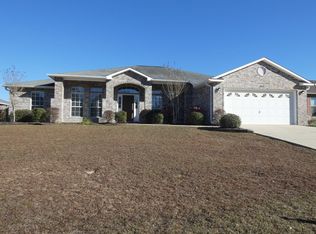 7043 Season Dr, Milton, FL 32570