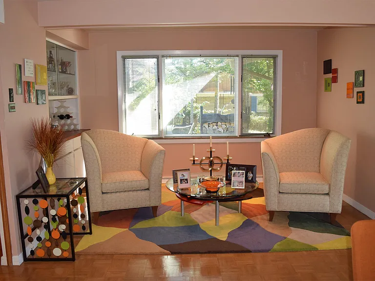 301 Homan Ave — Photo 15