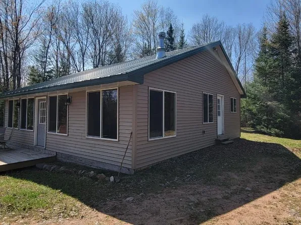12245 Sanders Dr, Presque Isle, WI 54557