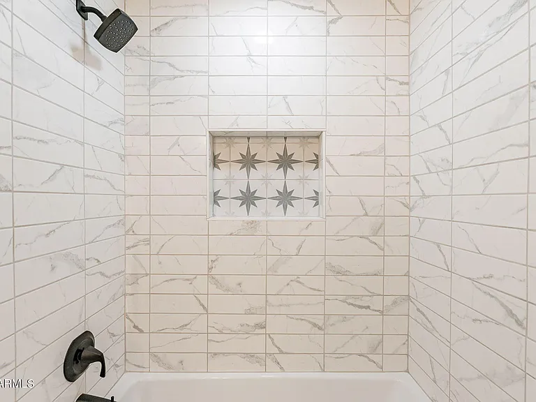 8202 E Piccadilly Rd — Photo 22