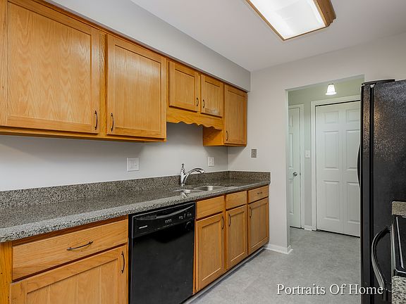 3rd image of 809 Oakton St Unit 205