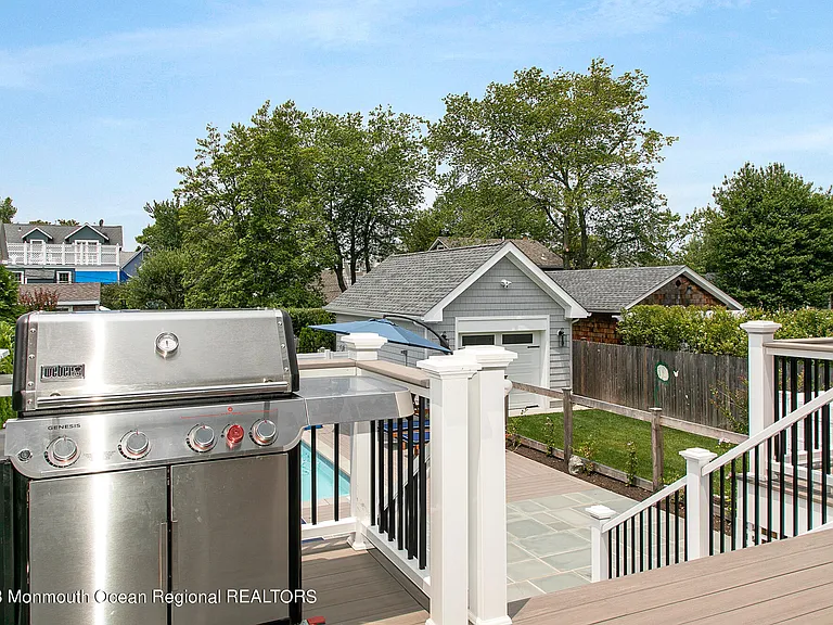 516 Club Dr — Photo 7