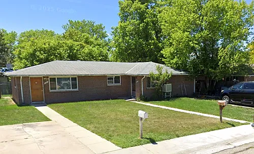 131 Forsyth Dr Photo 1