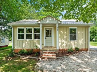 502 S 8th St, Mebane, NC 27302