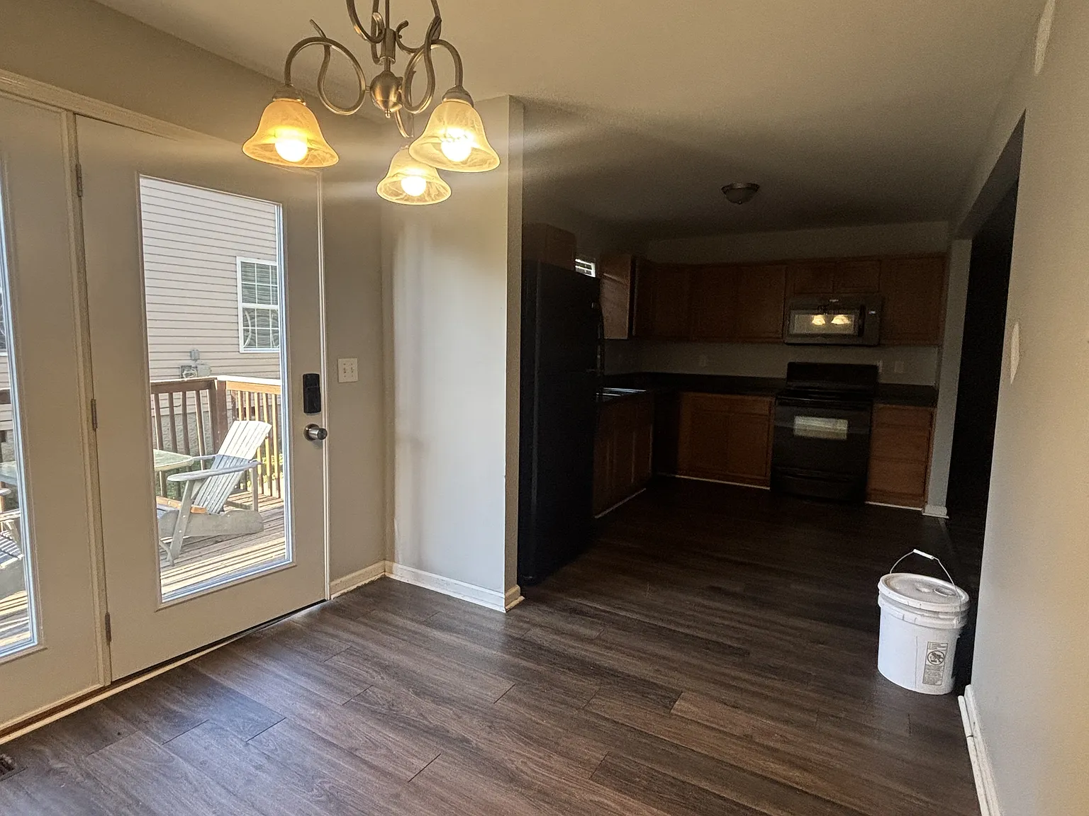 539 - B Maple Street - Downstairs — Photo 2
