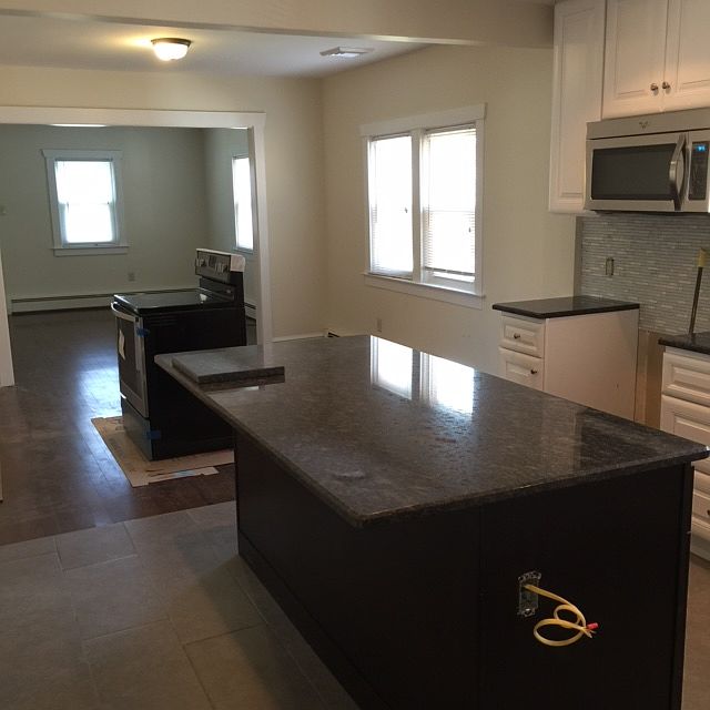 Remodeled KItchen w/Island