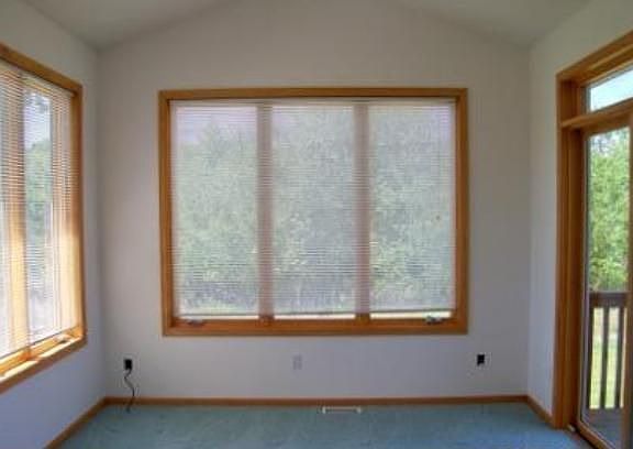 4th image of 17244 Van Buren St NE