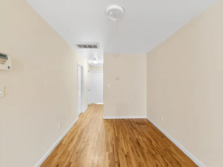 73 Woodlawn Ave #2 — Photo 11