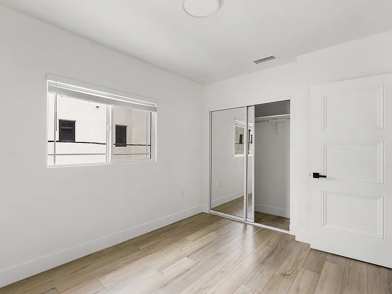 743 N Occidental Blvd — Photo 6