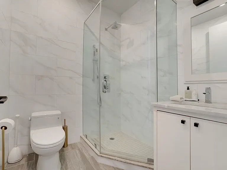 145 Spring St #5A — Photo 10