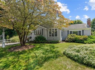 27 Church St, Barrington, RI 02806