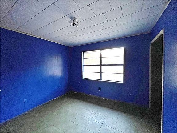 4th image of 268 Goldonna Rd