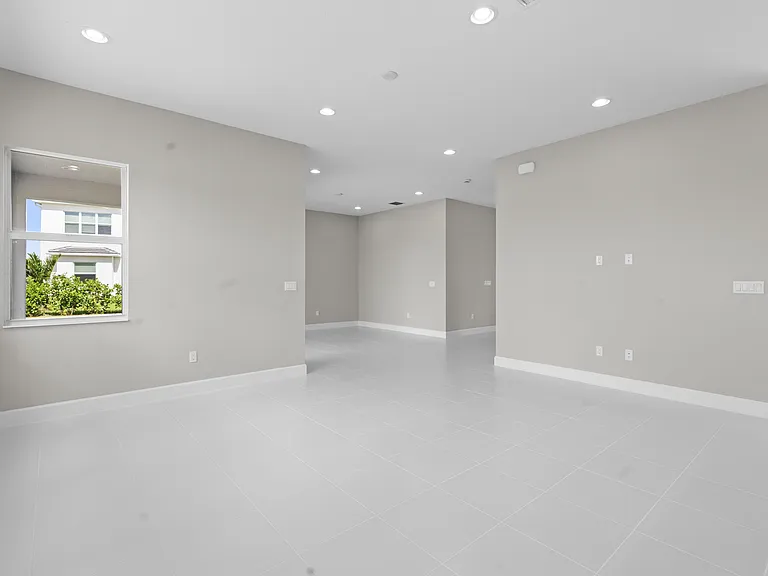 5715 Bristlecone Cmns — Photo 13