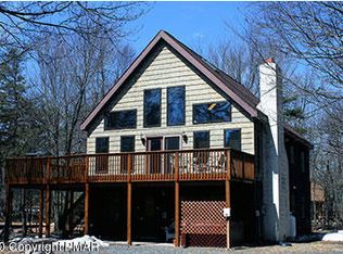 54 Pineknoll Dr, Lake Harmony, PA