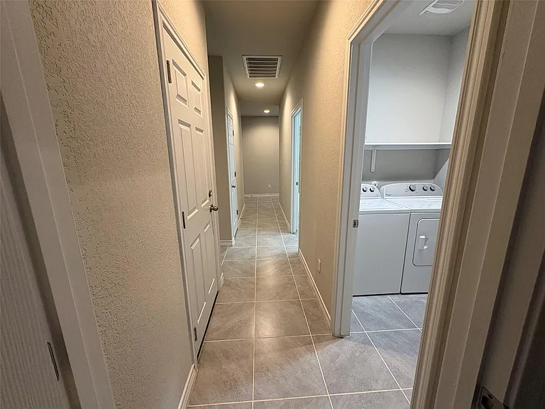 147 Mary Max Cir — Photo 27
