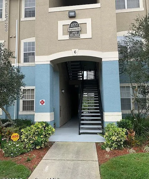 1777 Sophias Dr #301 — Photo 7