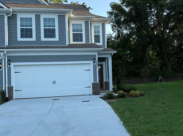 1690 Manuka Ln, Columbia, TN 38401