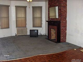 2nd image of 9148 111th St