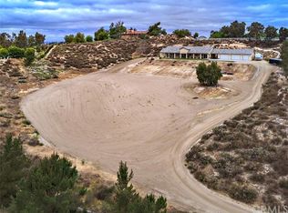 42251 Altanos Rd, Temecula, CA 92592