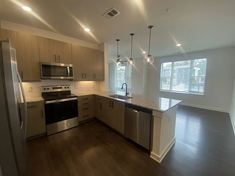 The Wren Apartments — Photo 202