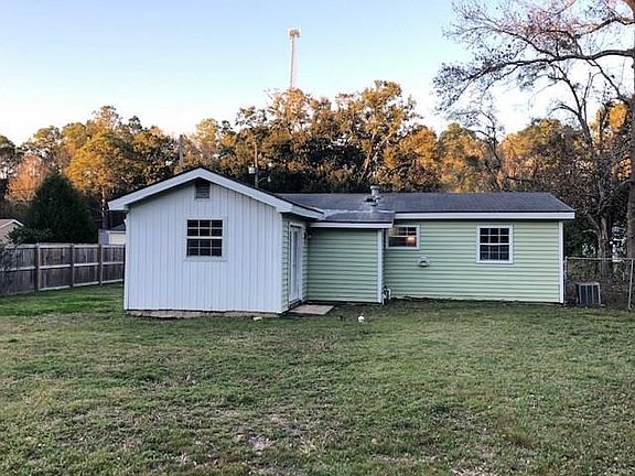 4th image of 3211 Clearview Dr