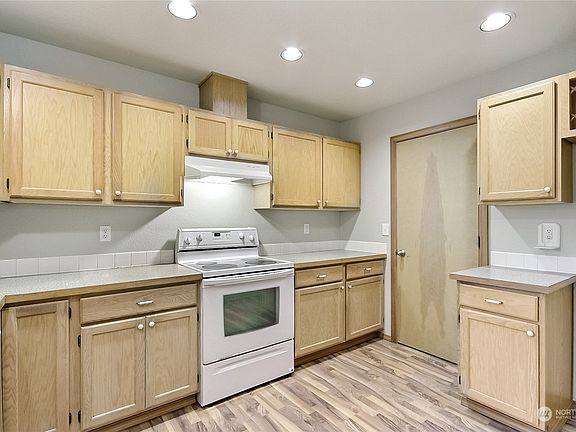 5th image of 4618 Kapalea Way SE