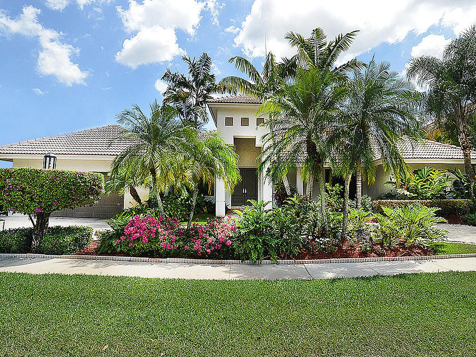 Home For Sale In Boca Grove