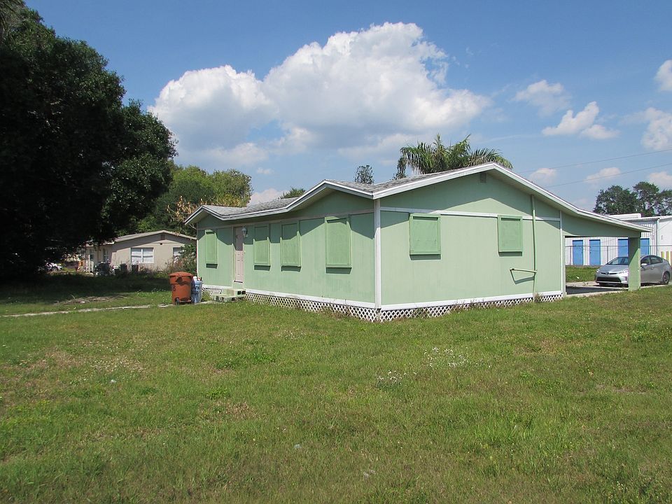 1st image of 425 New York Dr