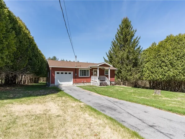 4 Harpers Ter, Carthage, NY 13619