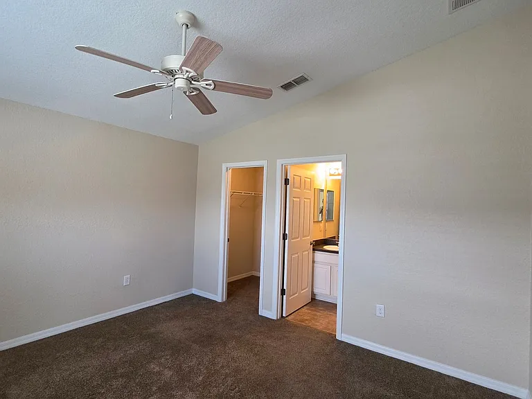 4900 NE 123rd Ln — Photo 22