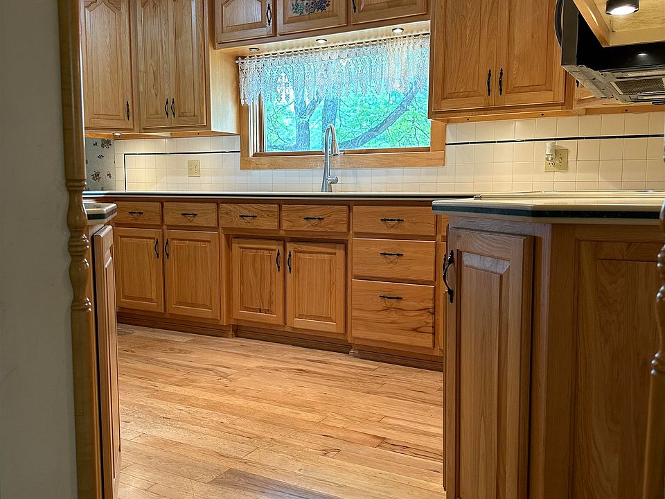 1006 Fj St, Crivitz, WI 54114 MLS 50277193 Zillow