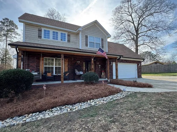 1151 Pine Cross Dr, Mount Pleasant, NC 28124