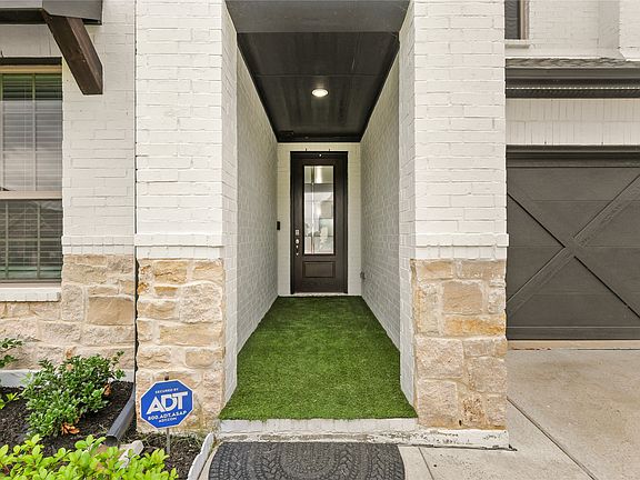 4th image of 521 Wickerdale Way