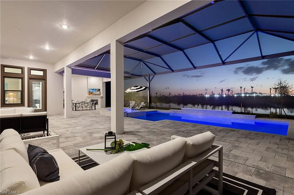 4 bed, 6.0 bath, 4456 sqft, $25,000 — Photo 3