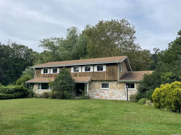 37 Grayon Drive, Dix Hills, NY 11746