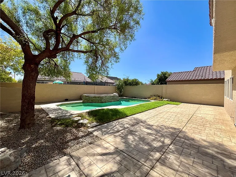 9924 Clover Field Ct — Photo 35