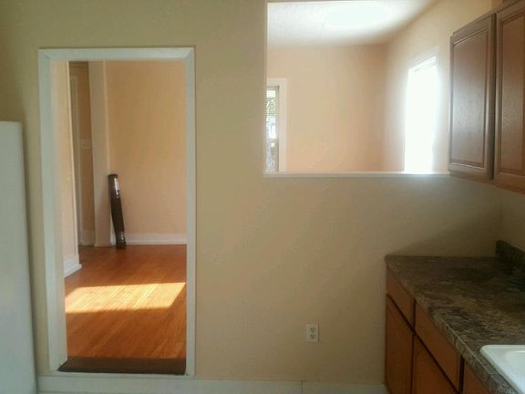 3rd image of 502 N James St