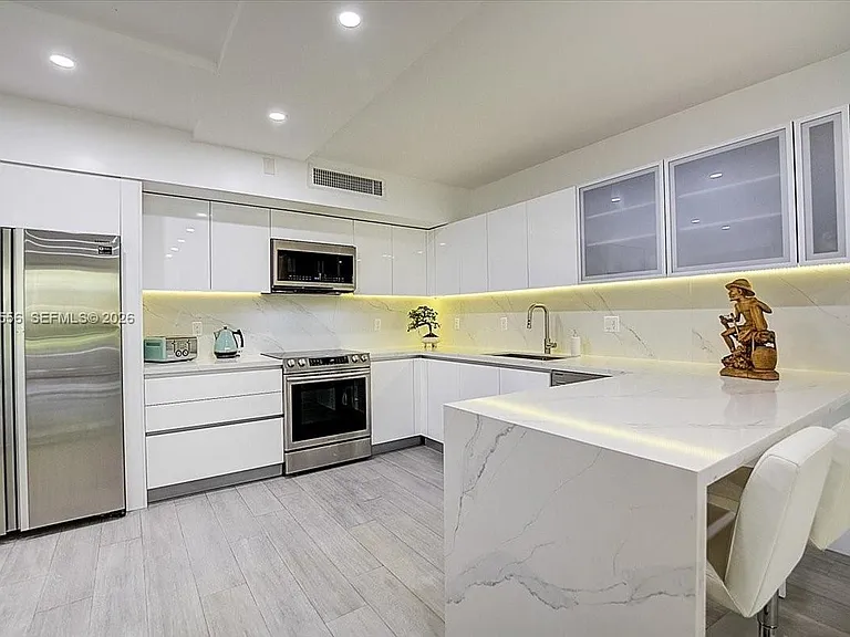 101 E Crandon Blvd #276 — Photo 13